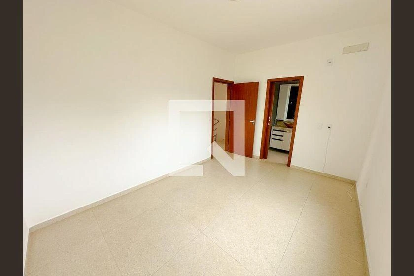 4-bedroom house, 3 with their own bathrooms, 194 m² — photo 37