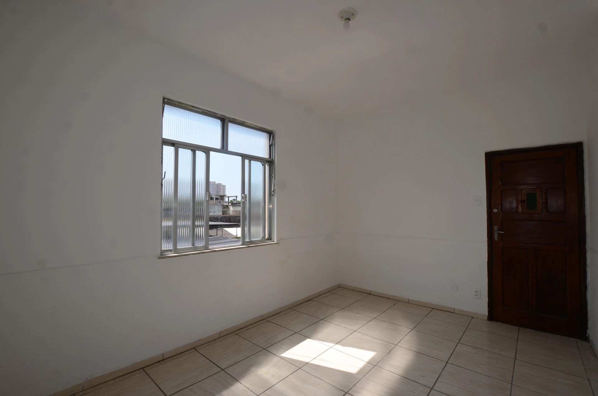 Unfurnished rental apartment with 2 bedrooms — photo 18