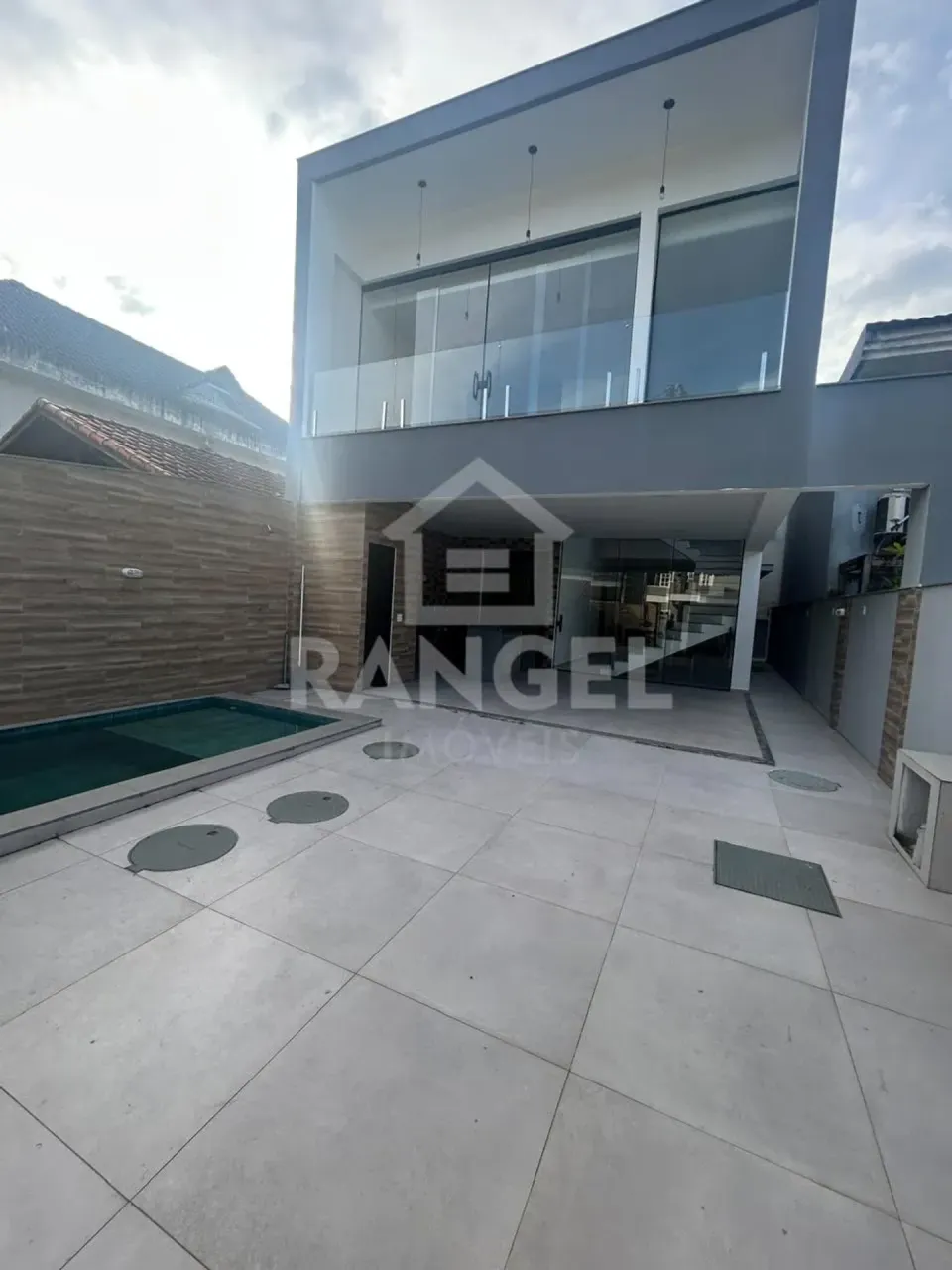 House with 3 bedrooms and 5 bathrooms, open-plan kitchen — photo 13