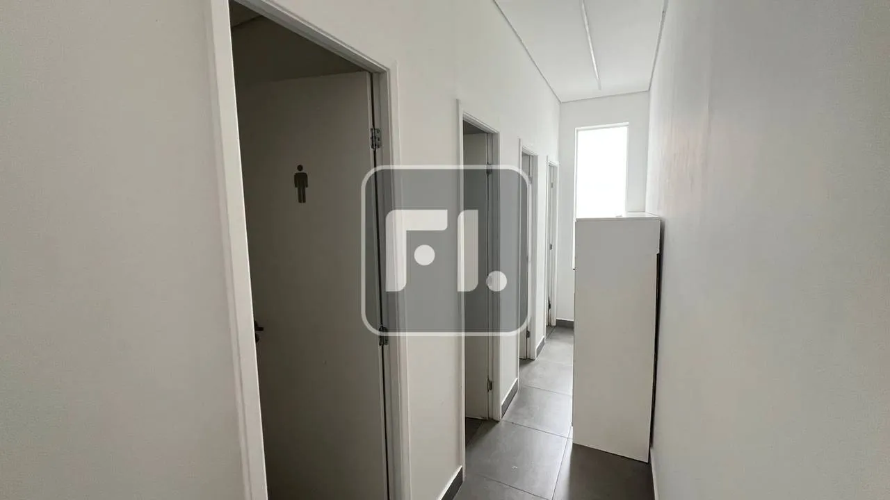 Дом с 4 спальнями, 4 ванными и 160 м² — photo 24