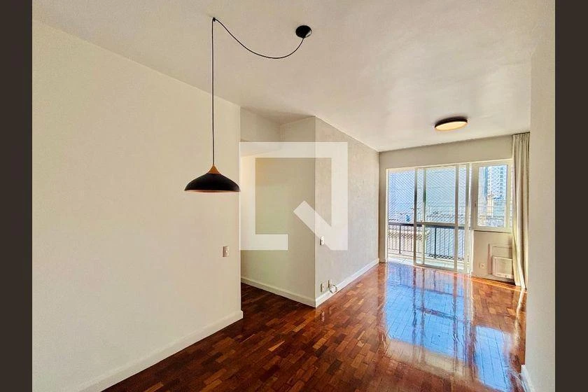 79 m² apartment with a mountain view and a home office