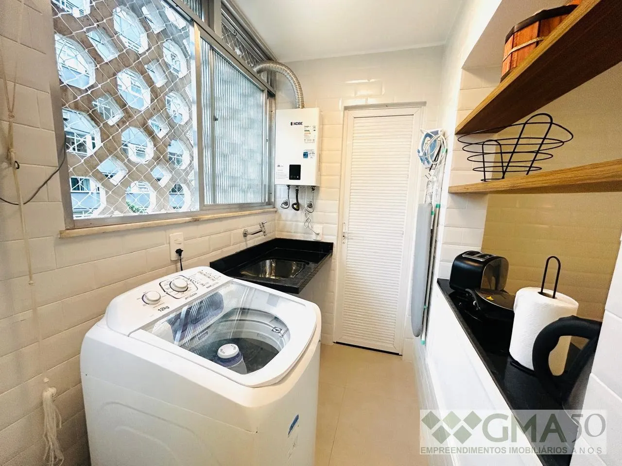 3-bedroom apartment with a washing machine — photo 2