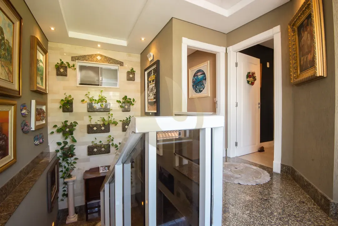Furnished 860 m² house with 5 bedrooms and 10 bathrooms — photo 62