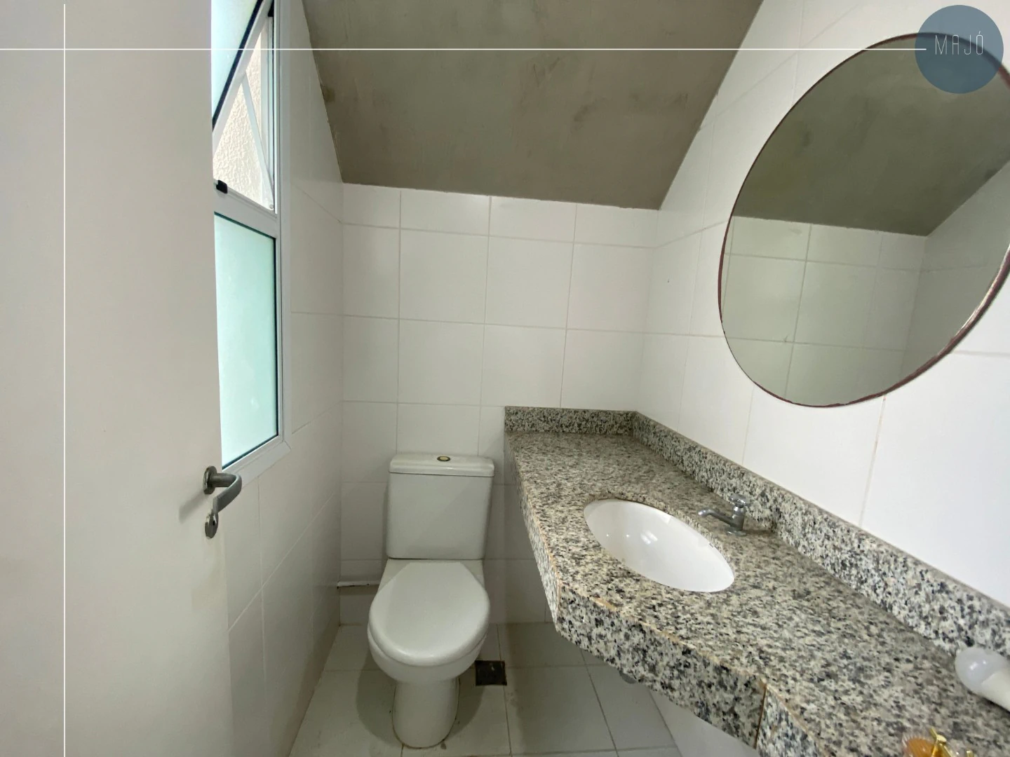 4-bedroom apartment with a mountain view in Rio de Janeiro — photo 11