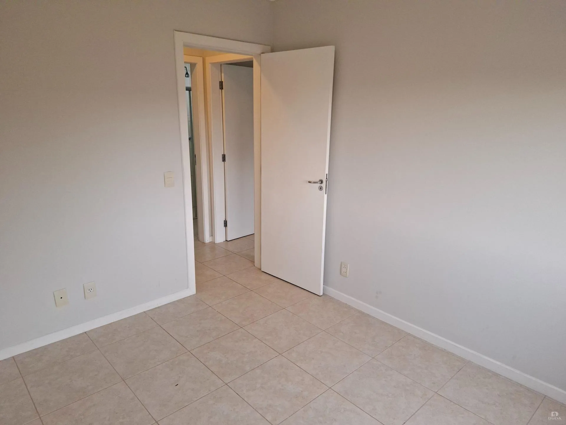 Вид на воду и 2 спальни: квартира 75 м² — photo 17
