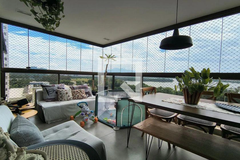 160 m² rental apartment with 4 en-suite rooms and balcony — photo 17