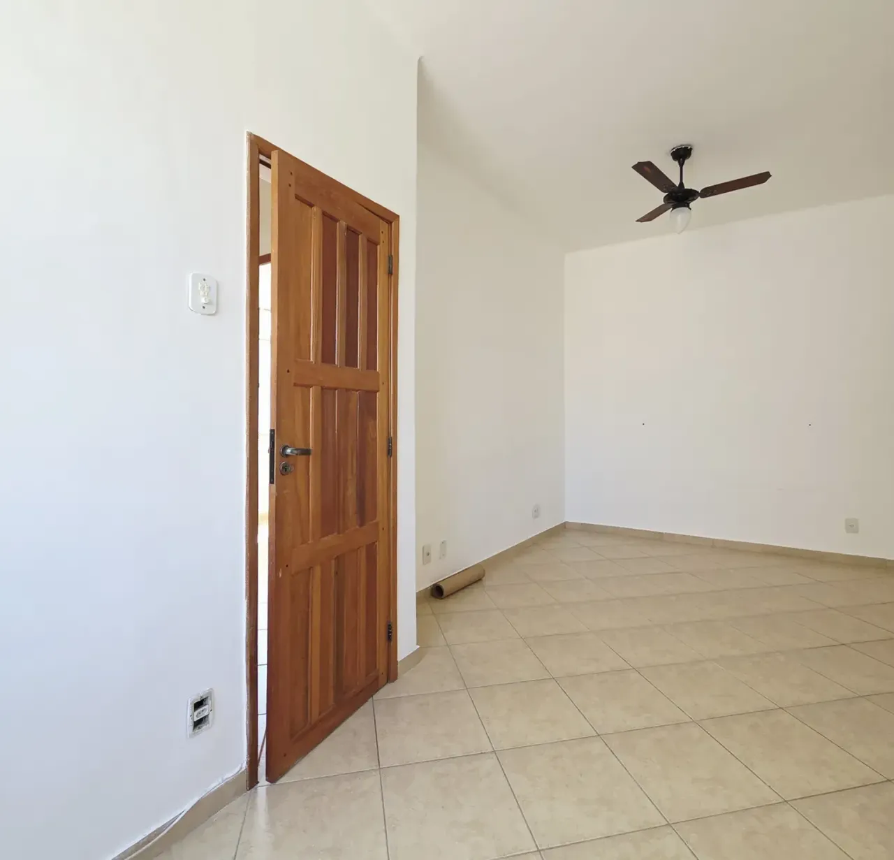 Apartamento com 2 quartos, 1 banheiro e cozinha fechada — photo 16