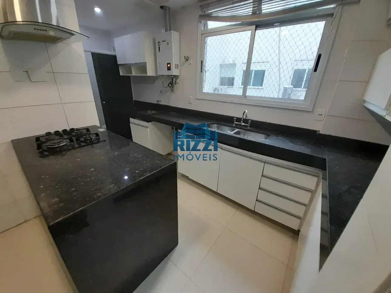 Apartamento com 3 quartos e 5 banheiros com terraço — photo 30