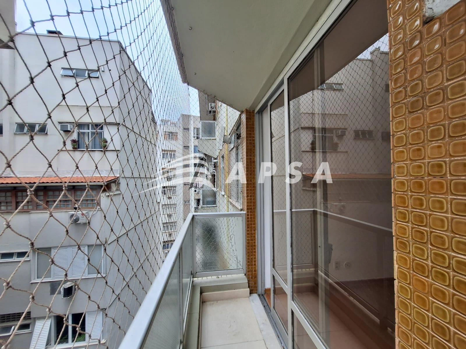 Деревянный пол или ламинат и 2 спальни: квартира 80 м² — photo 15