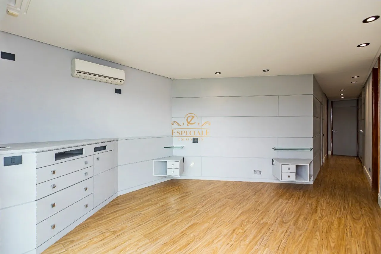 800 m² unfurnished house with gas open-plan kitchen — photo 16