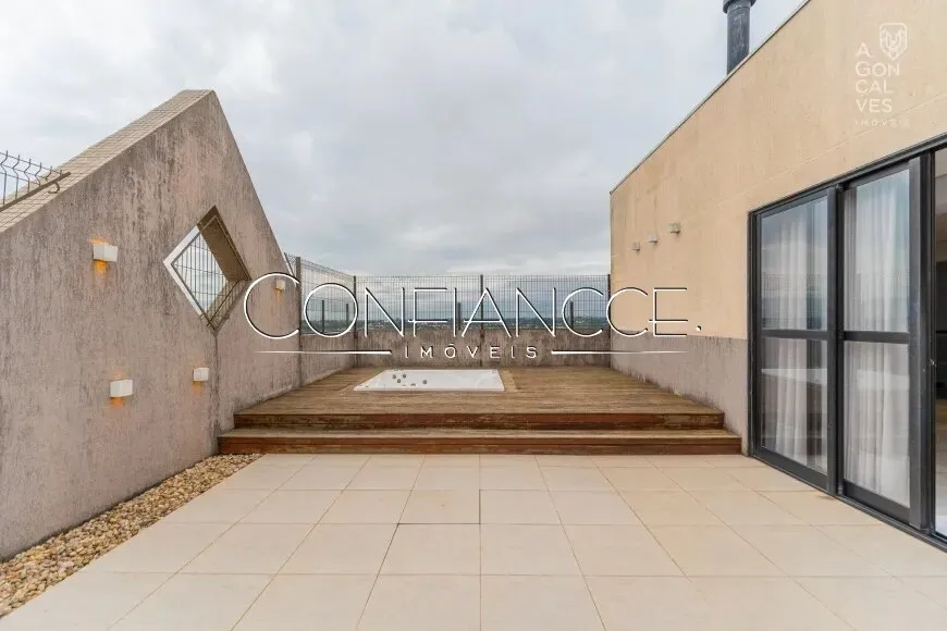 Penthouse with 4 en-suite bedrooms and private BBQ garden — photo 29