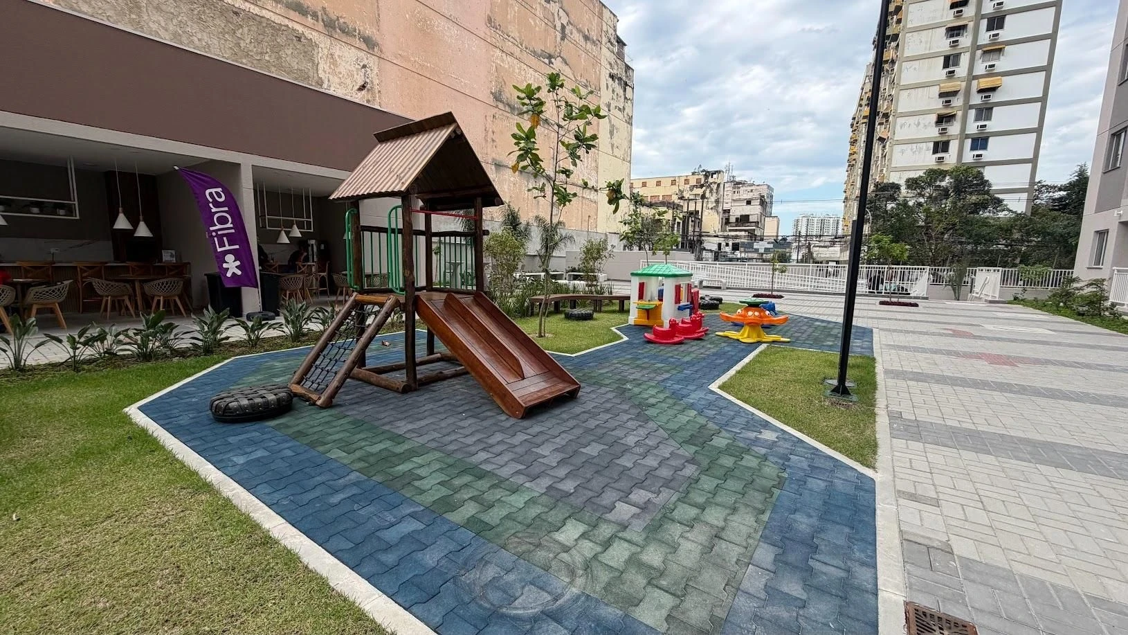 Apartamento de 2 quartos em condomínio com academia — photo 16