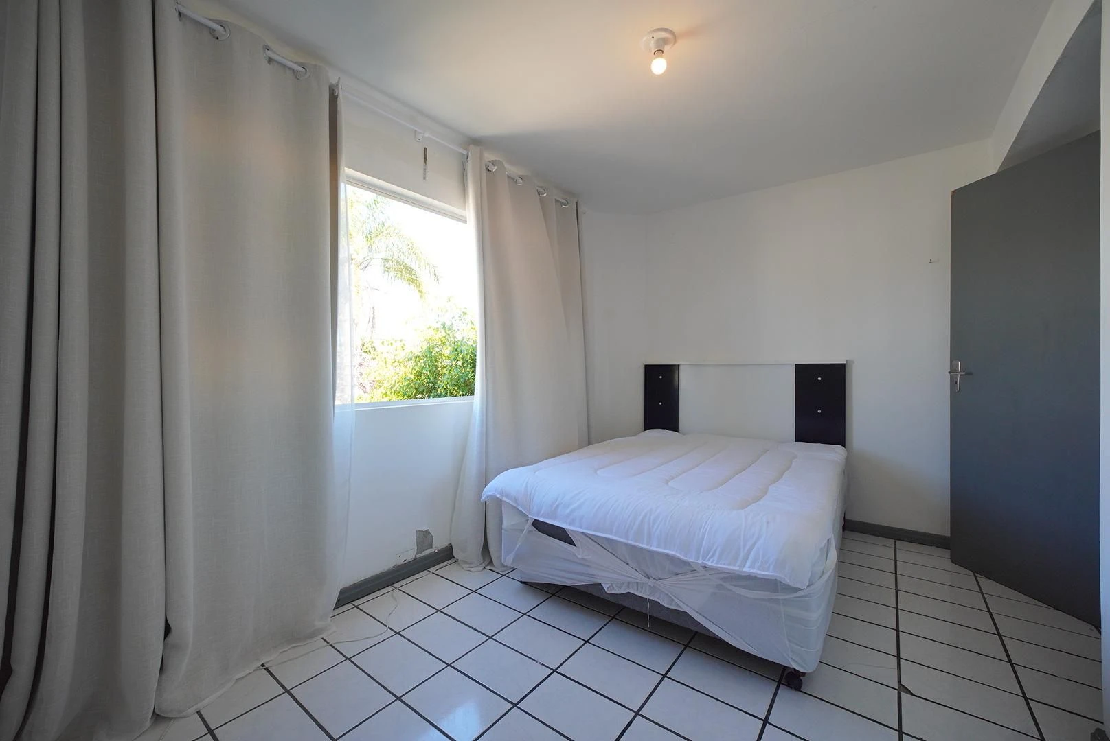 Furnished apartment, 78 m², with a washing machine — photo 9