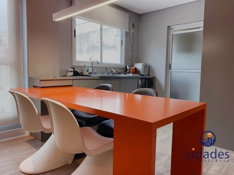 2-bedroom apartment with a home office — photo 2