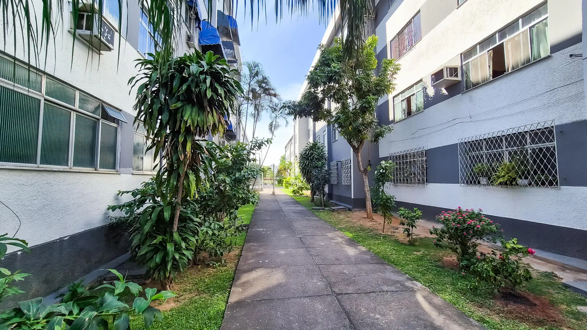 Unfurnished apartment with 2 bedrooms and 1 bathroom — photo 36