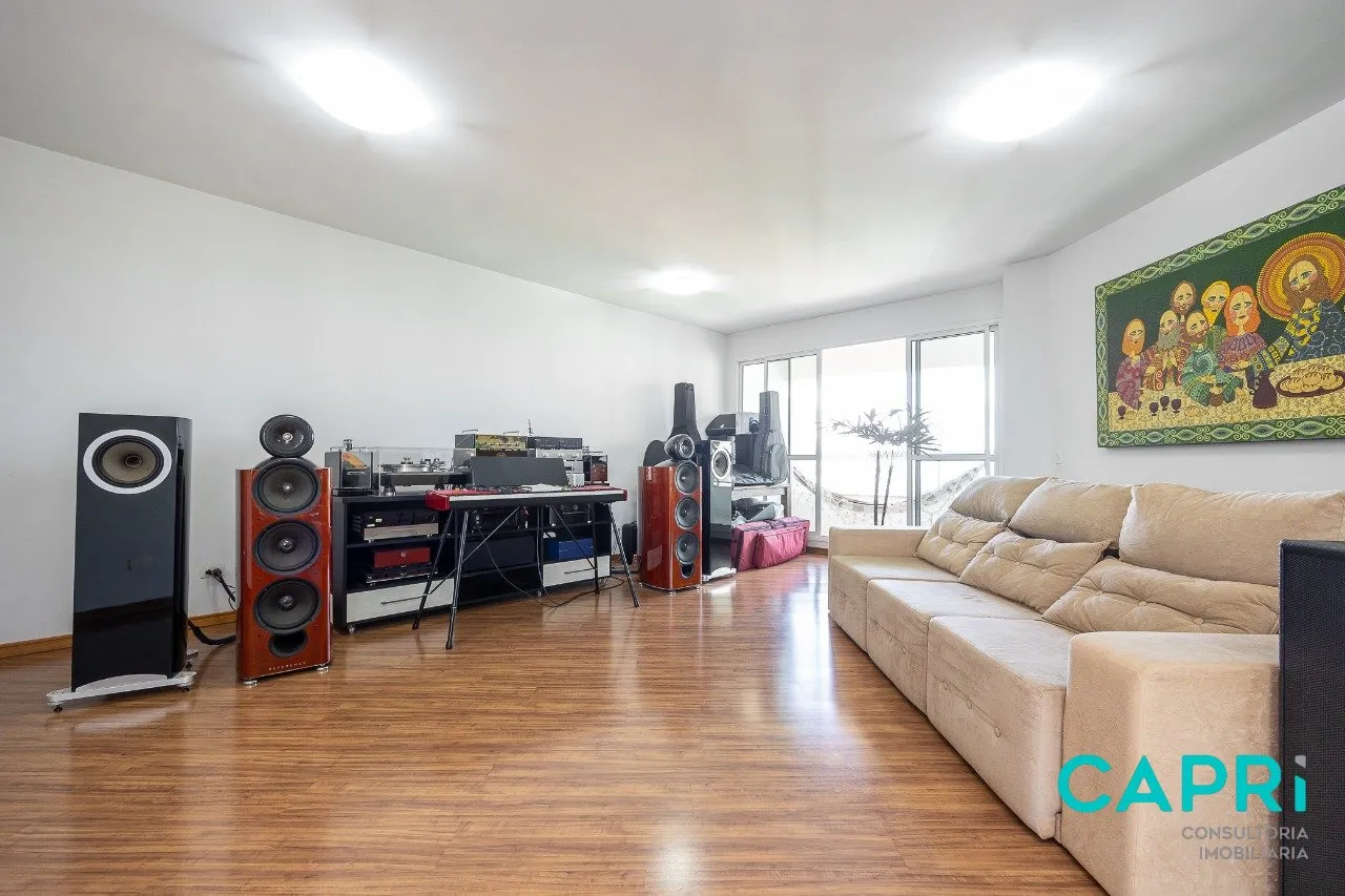 Furnished 318 m² apartment with 4 bedrooms and 3 parking — photo 10