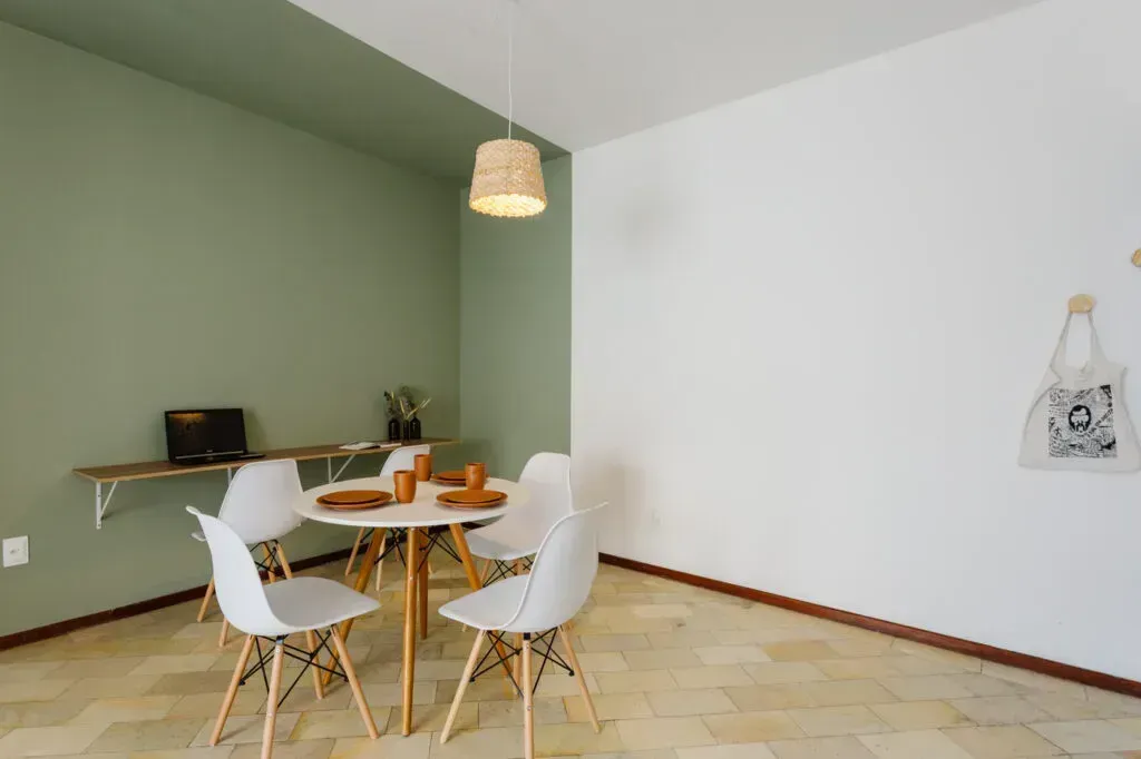 One-bedroom apartment with a home office in Florianópolis — photo 2