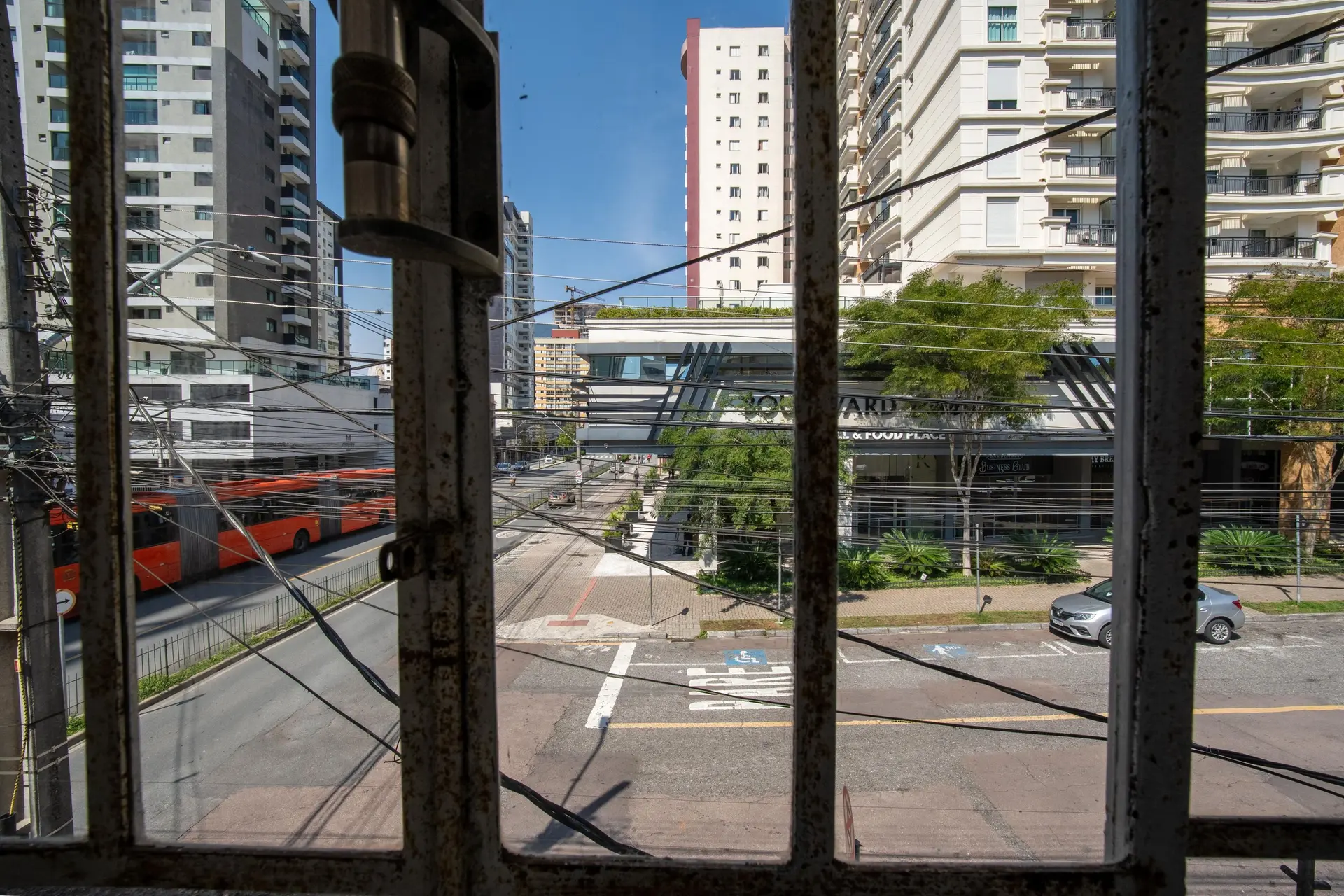 Apartamento con 3 dormitorios y 1 baño con jacuzzi del edificio — photo 7