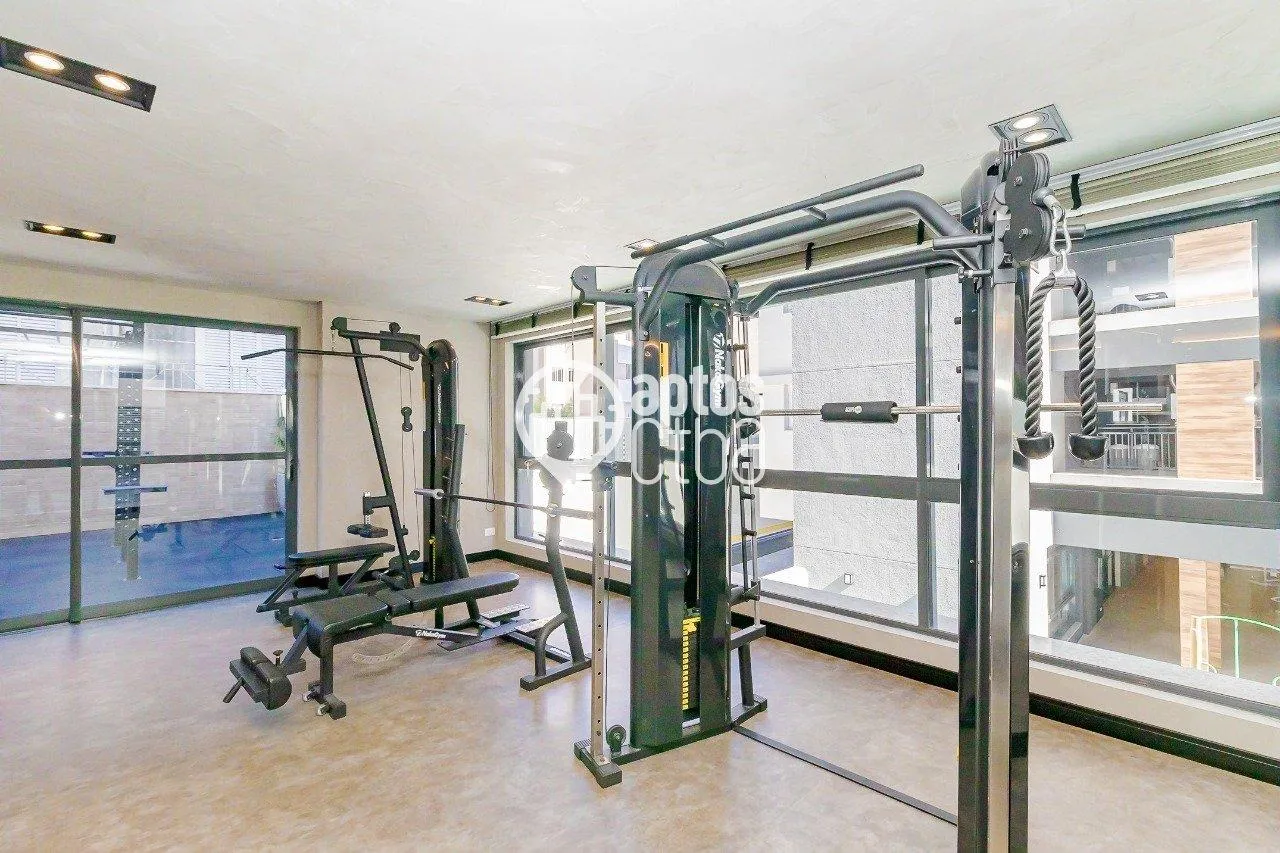 Glass-enclosed balcony in a 2-bedroom apartment, 81 m² — photo 29