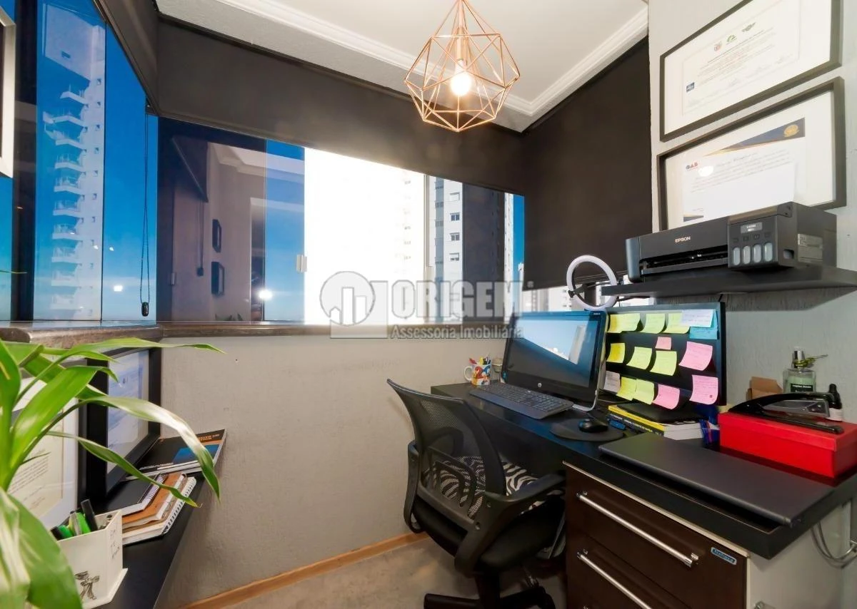 Furnished 216 m² apartment with 3 en-suites — photo 11