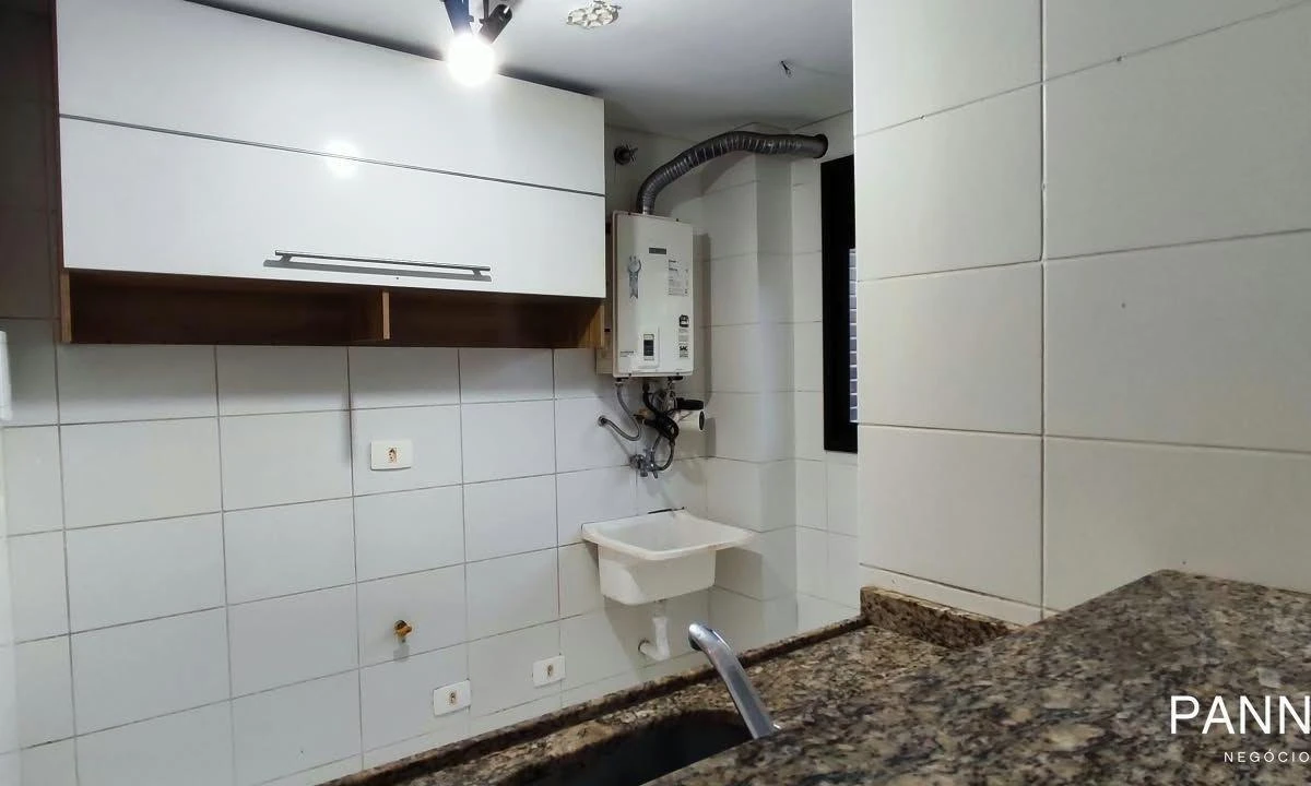 2-bedroom apartment with a grill on the balcony — photo 34