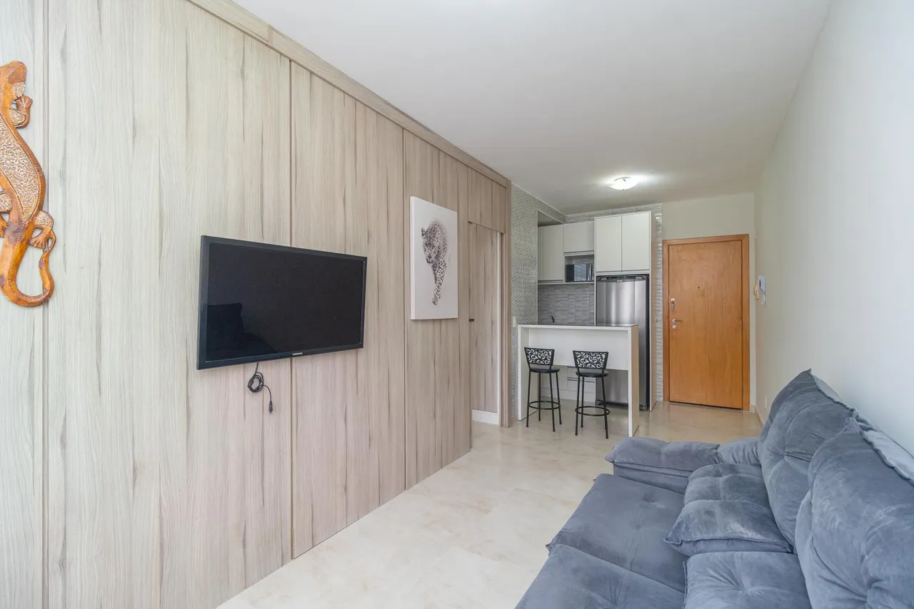 1-bedroom apartment with open-plan kitchen and 52 m² — photo 7