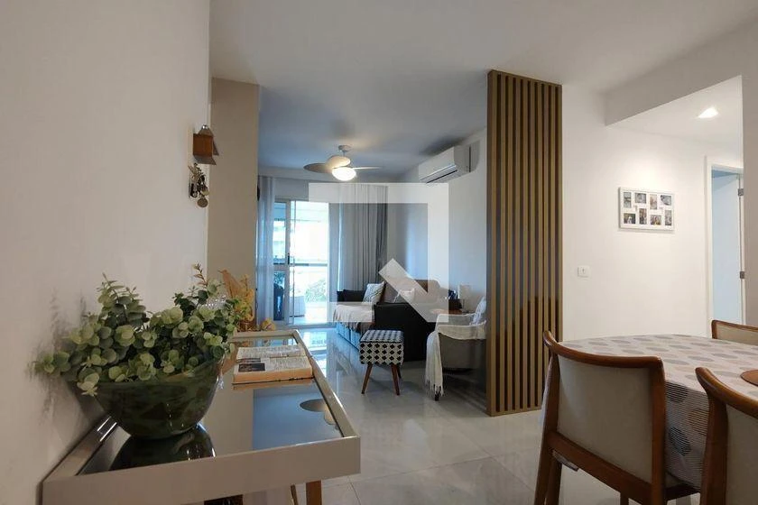3-bedroom apartment with a walk-in closet — photo 41
