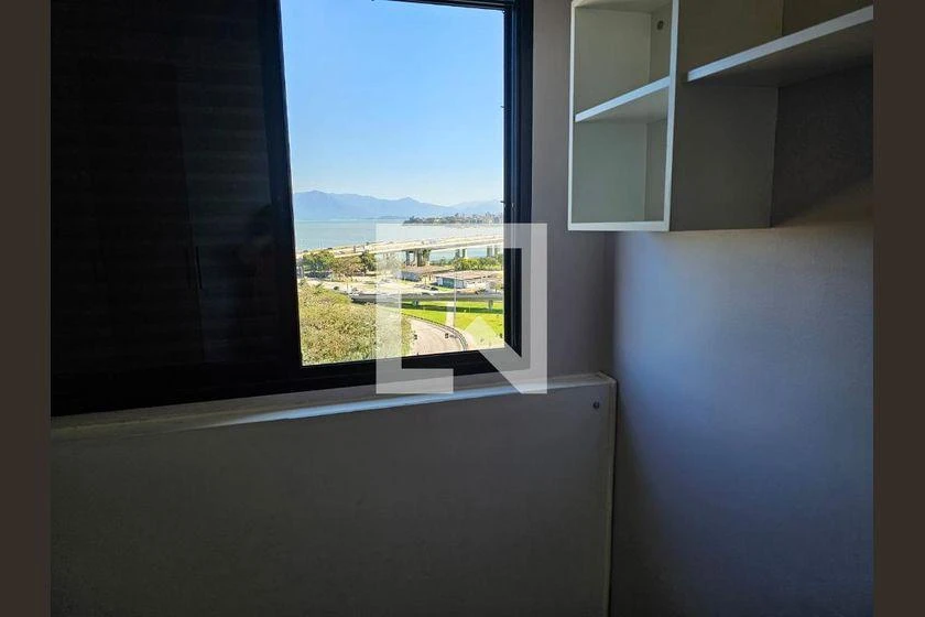 3-bedroom apartment with a water view in Florianópolis — photo 10