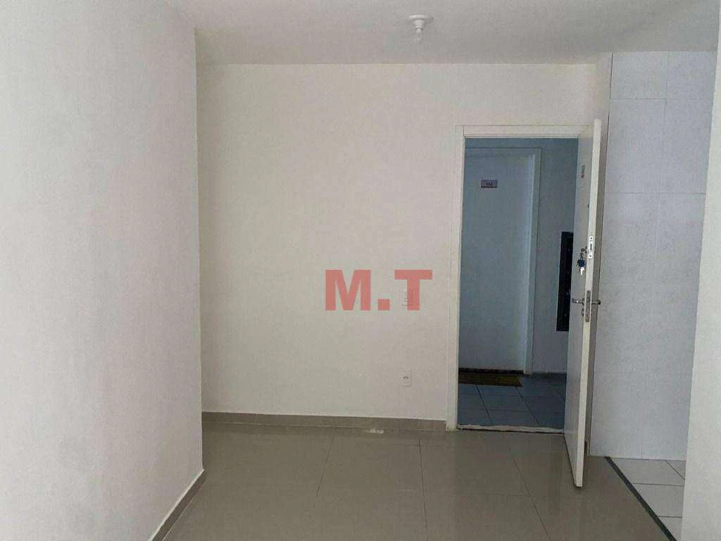 2-bedroom apartment with a separate kitchen and fitted storage — photo 8