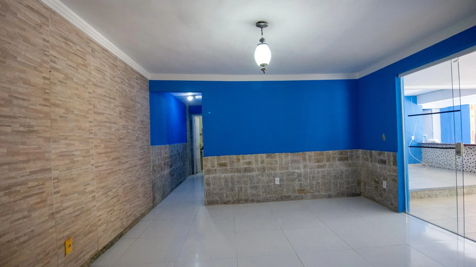 House, 260 m², with a grill on the balcony — photo 11