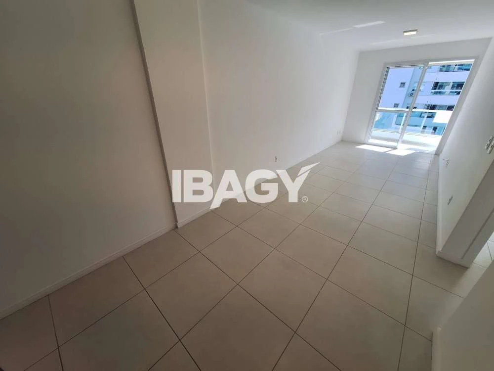 Квартира с 2 спальнями 121 м² и 2 парковками