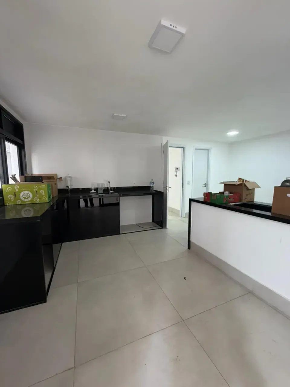 450 m² house with 4 bedrooms and an open-plan kitchen — photo 14