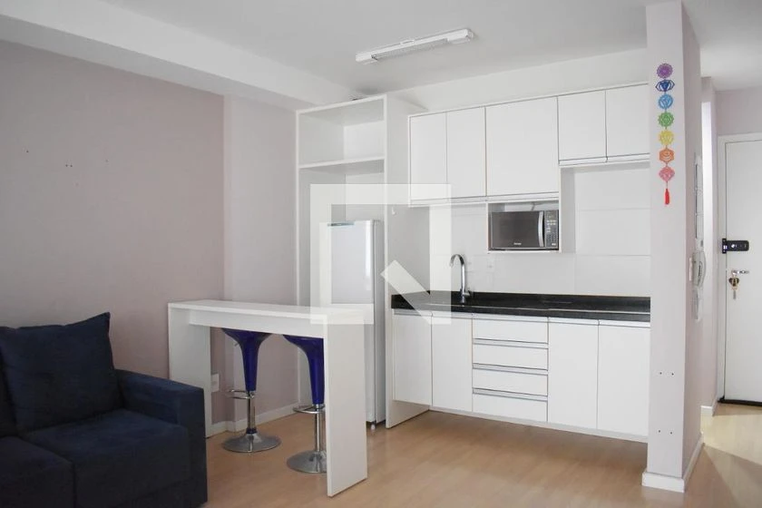 Furnished 1-bedroom apartment with a balcony — photo 2