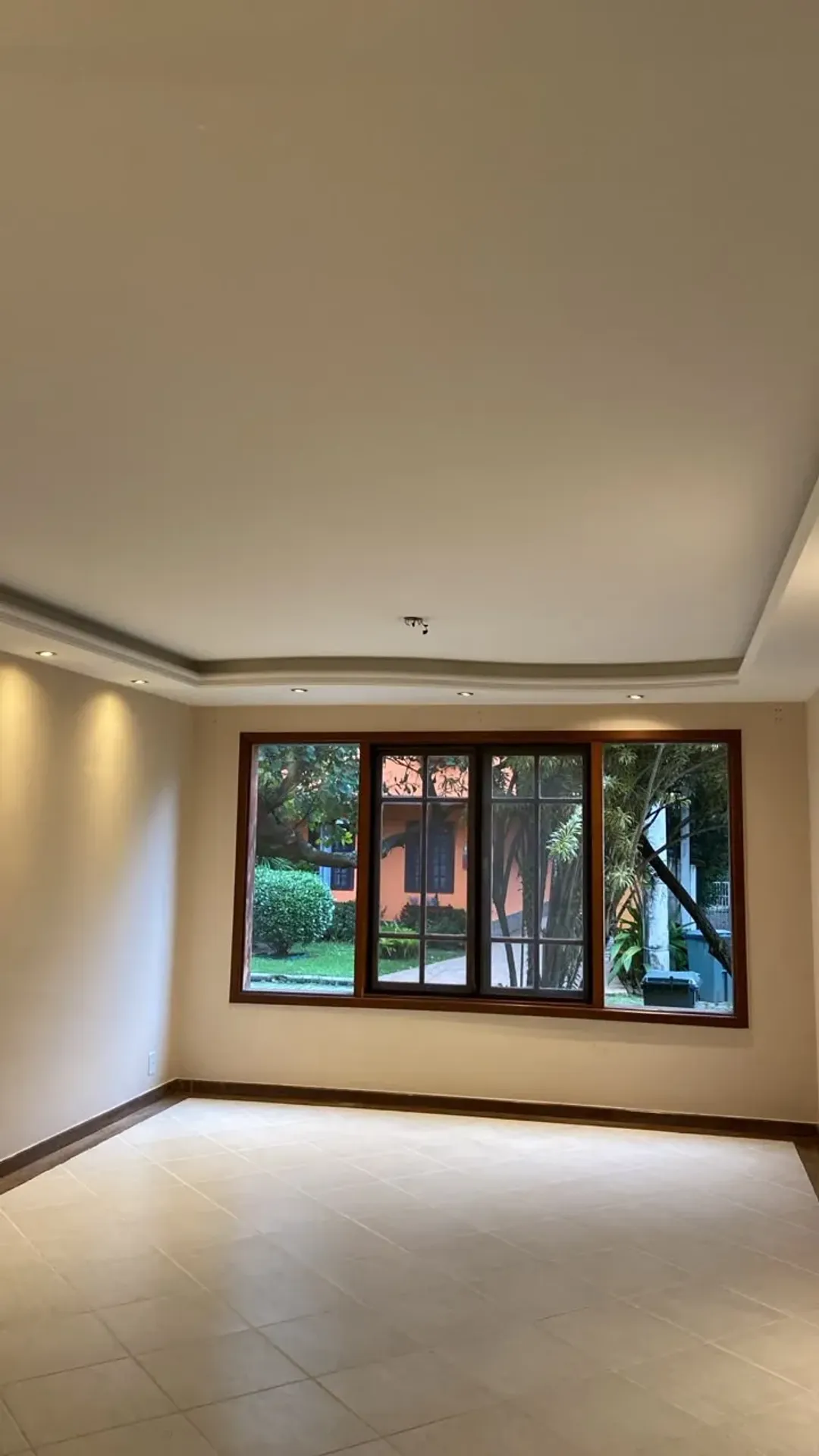 317 m² house with 3 suites, balcony grill and 3 parking — photo 2
