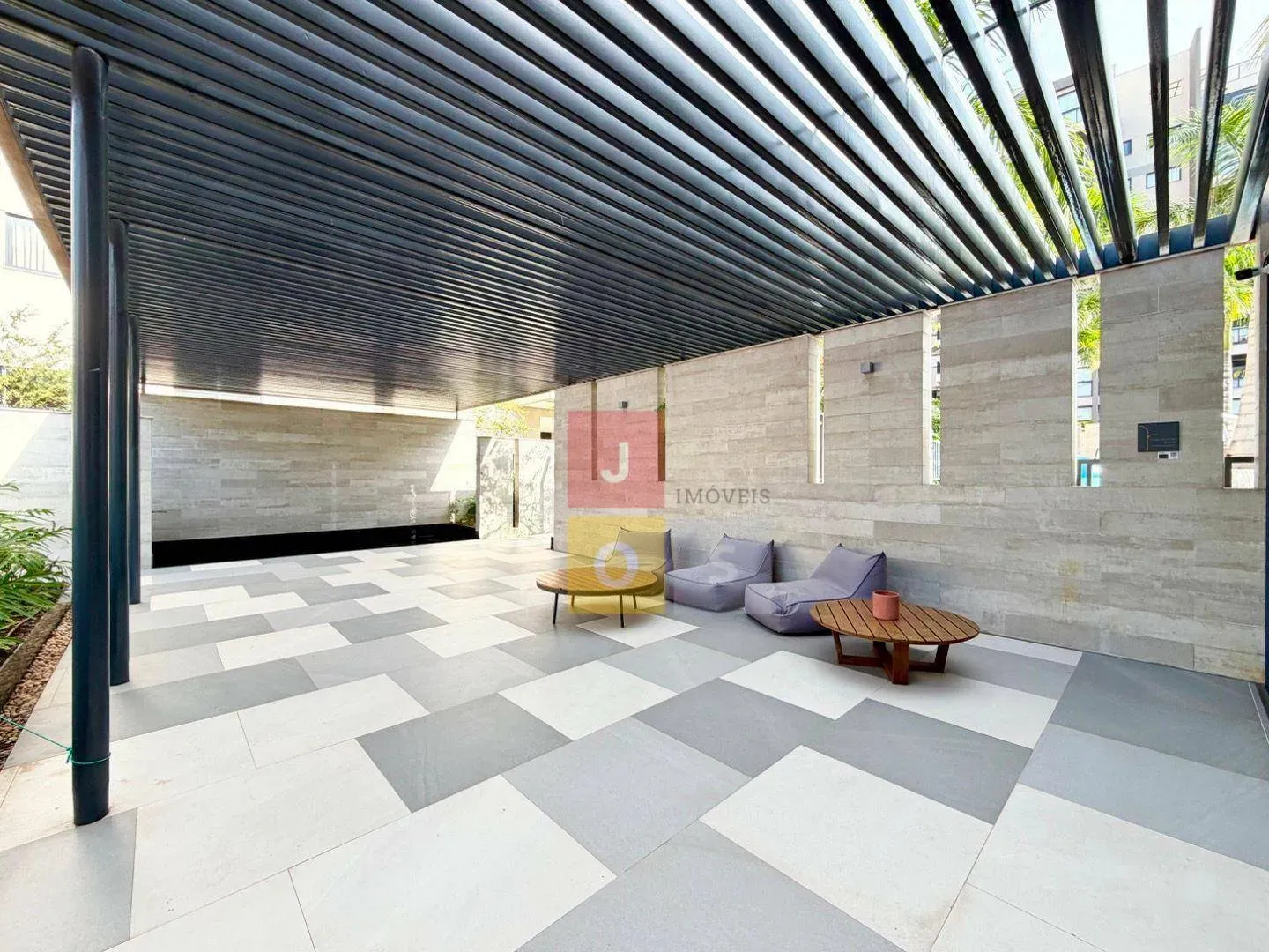 80 m² apartment with 2 bedrooms and a glass balcony — photo 6