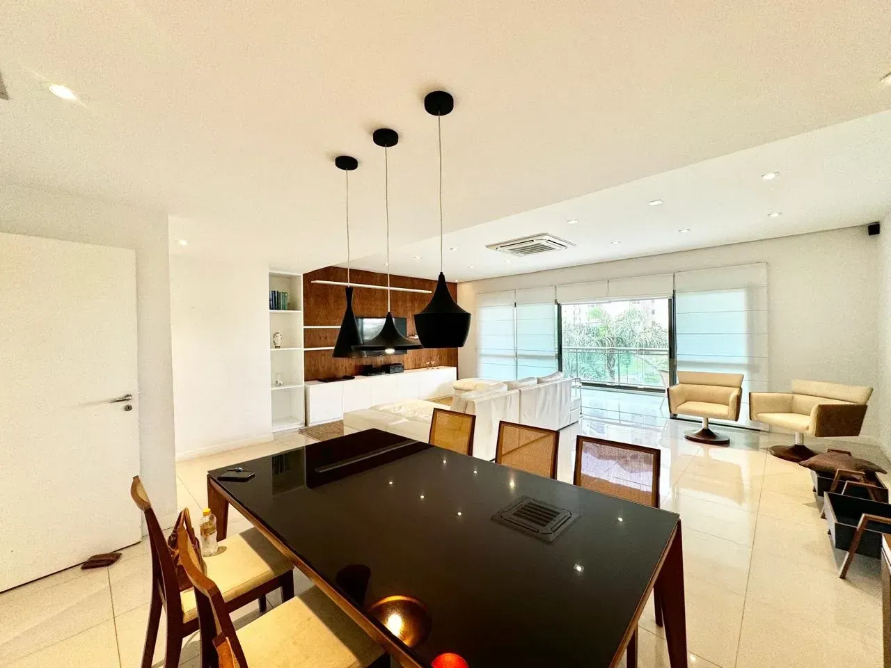 Apartamento mobiliado com 4 quartos e 5 banheiros — photo 6