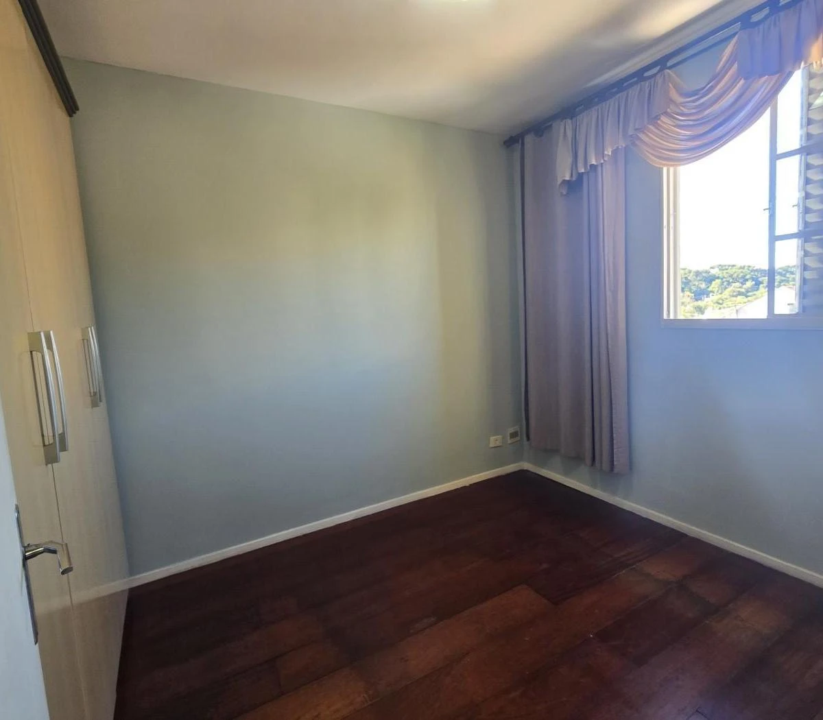 Дерев'яна підлога або ламінат та 3 спальні: квартира 67 м² — photo 4