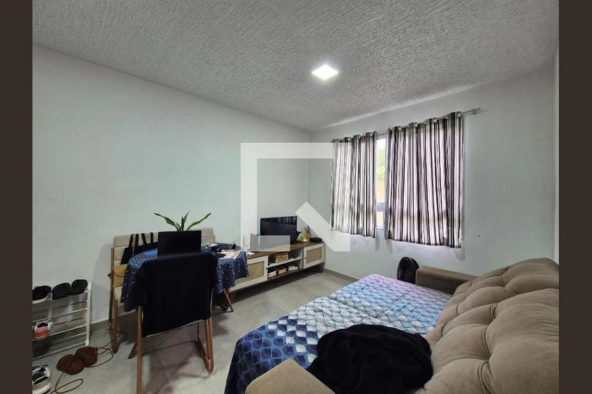 Furnished 2-bedroom apartment with an open kitchen — photo 5