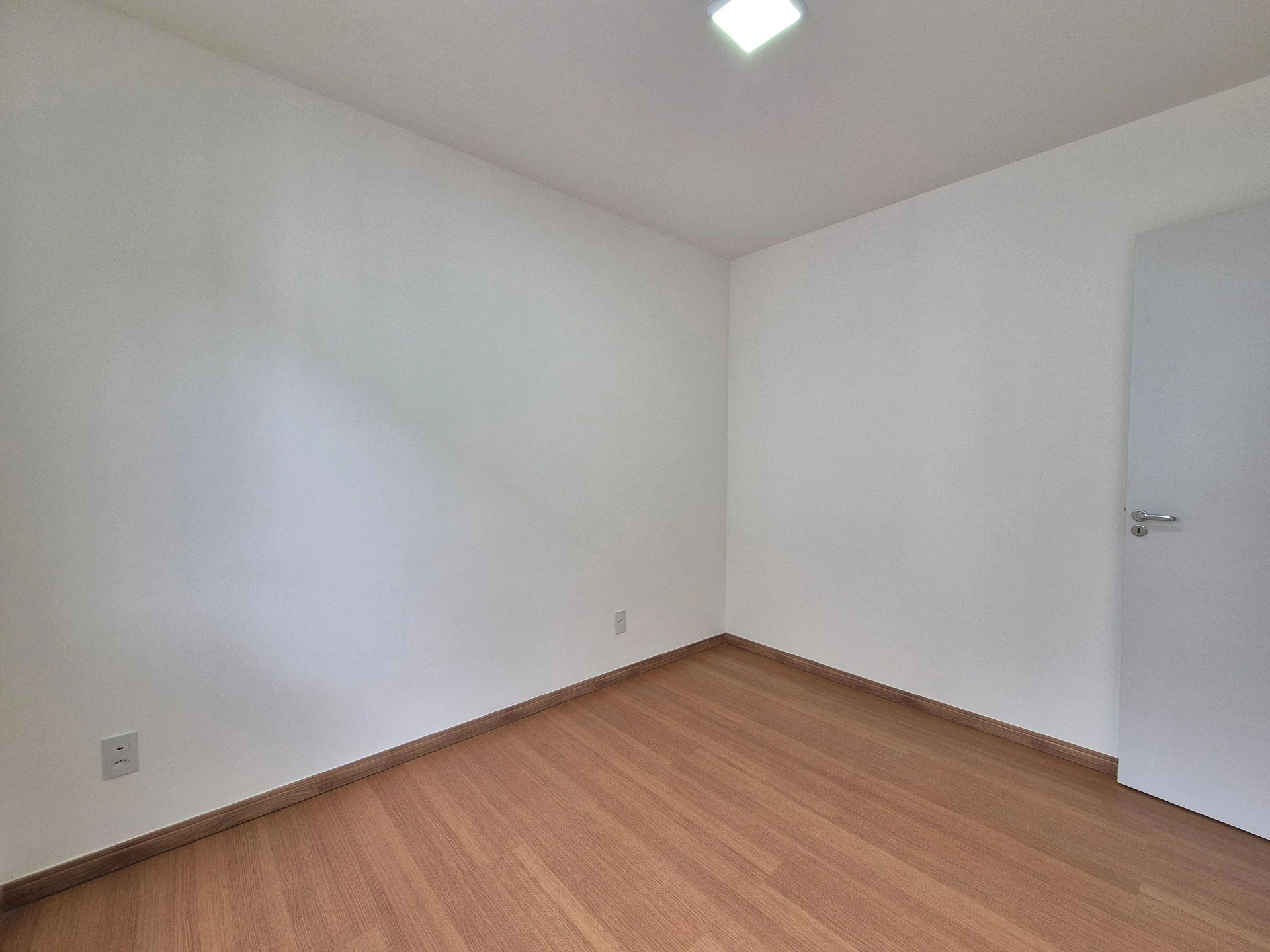 2-bedroom apartment with 1 en-suite and open-air pool — photo 22