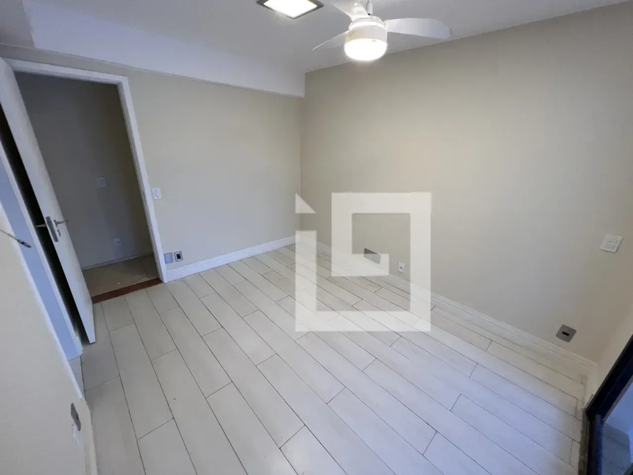 Apartamento com 3 quartos e varanda fechada — photo 9