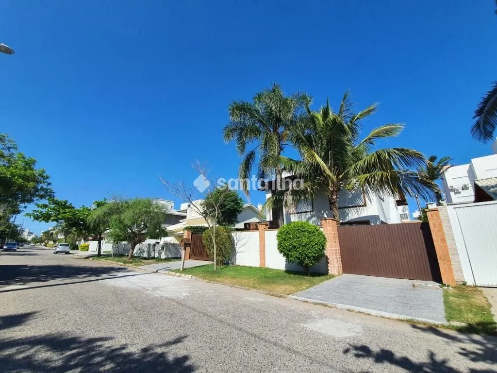 Casa com 7 quartos e 3 suítes, 450 m² e 2 vagas — photo 4