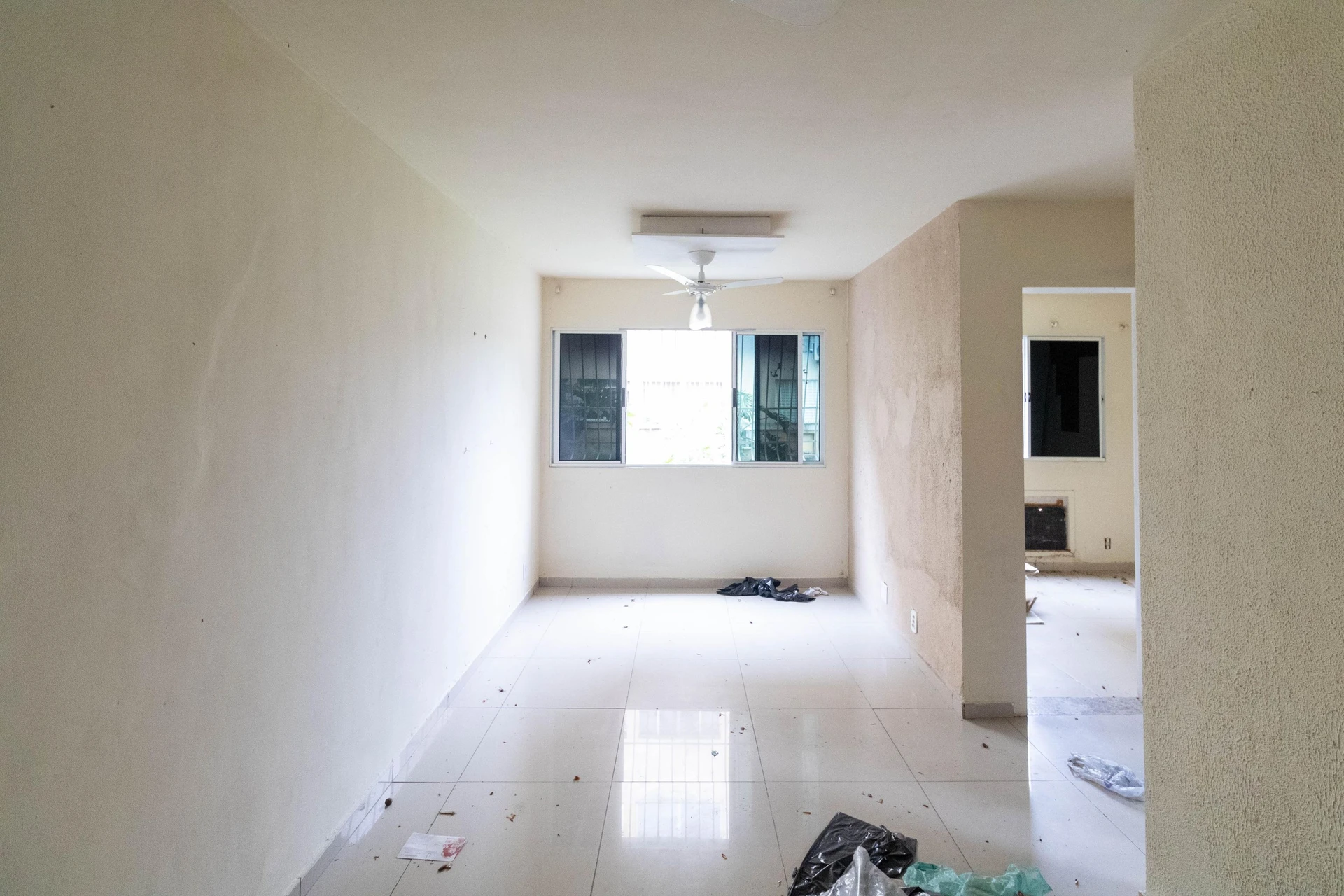 2-bedroom apartment with ceramic tile floors and 1 parking — photo 3