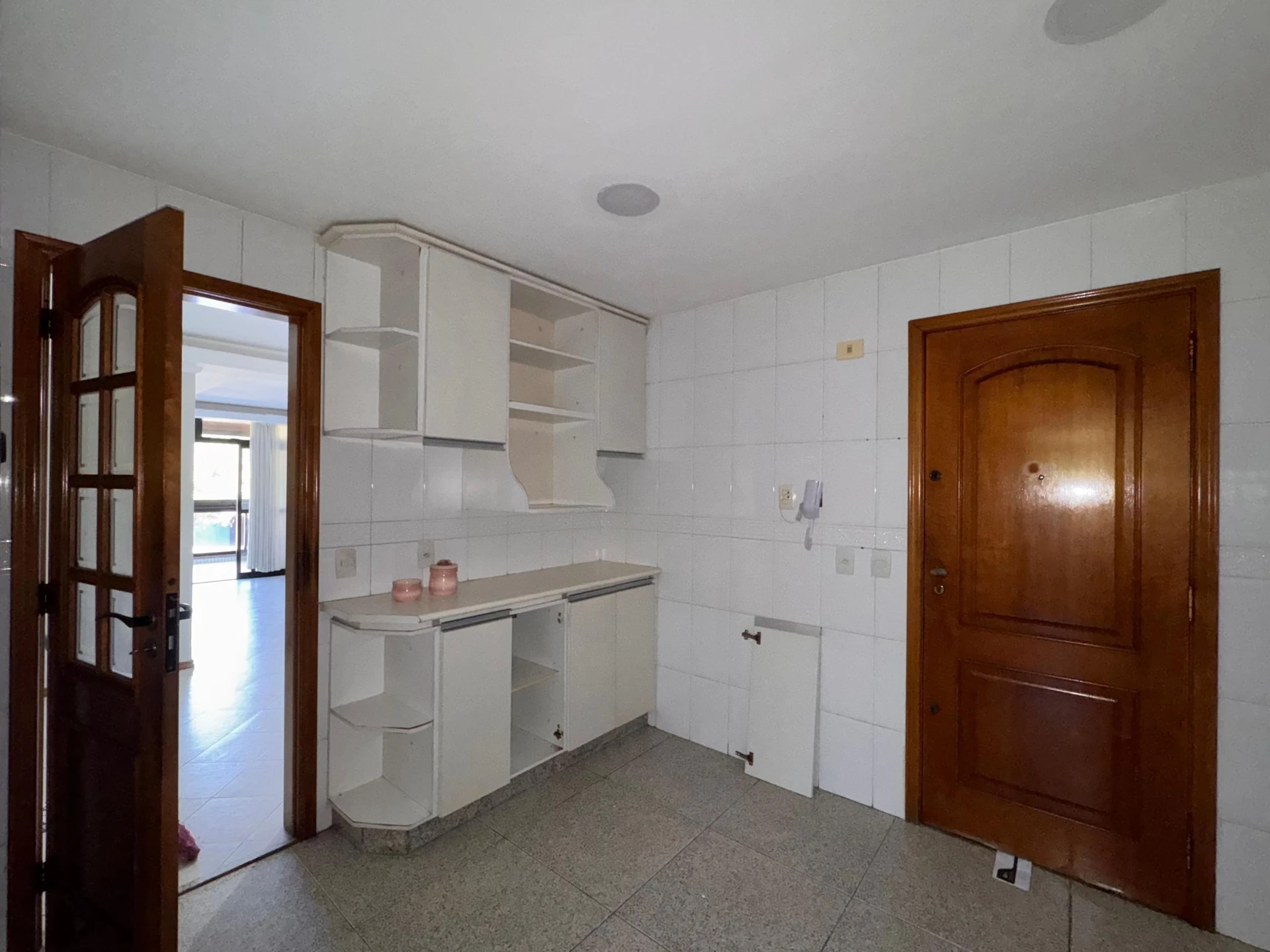 Apartamento mobiliado com 2 quartos e 2 banheiros — photo 17