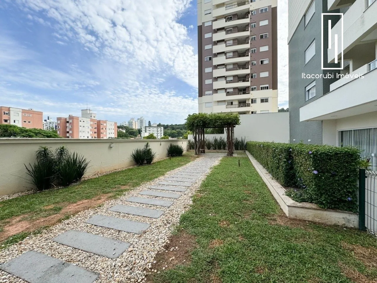 Apartamento com 2 vagas cobertas e 2 dormitórios — photo 31