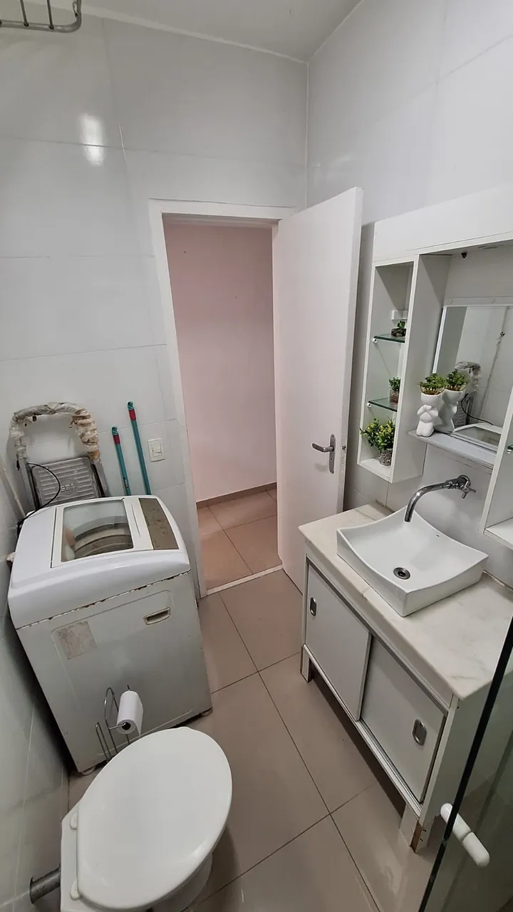 Furnished 1-bedroom apartment with open-plan kitchen — photo 10