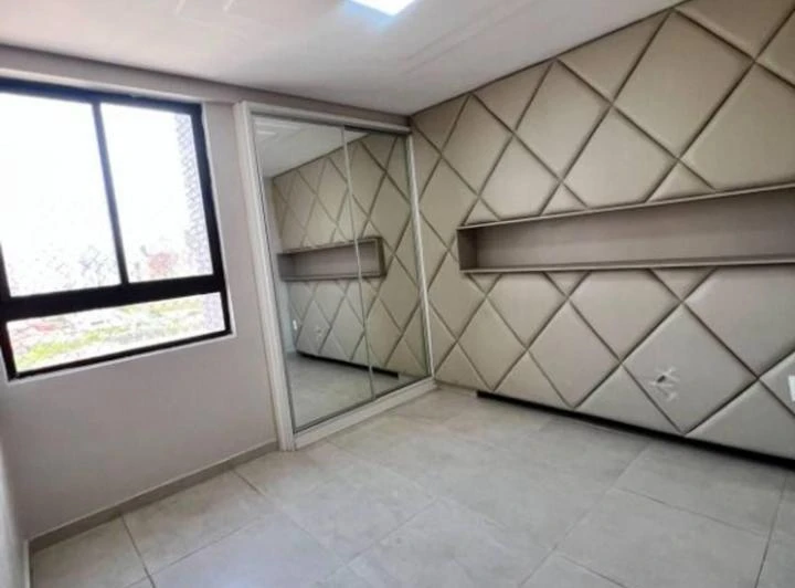 Furnished-apartment feel with 2 bedrooms and 60 m² patio — photo 8