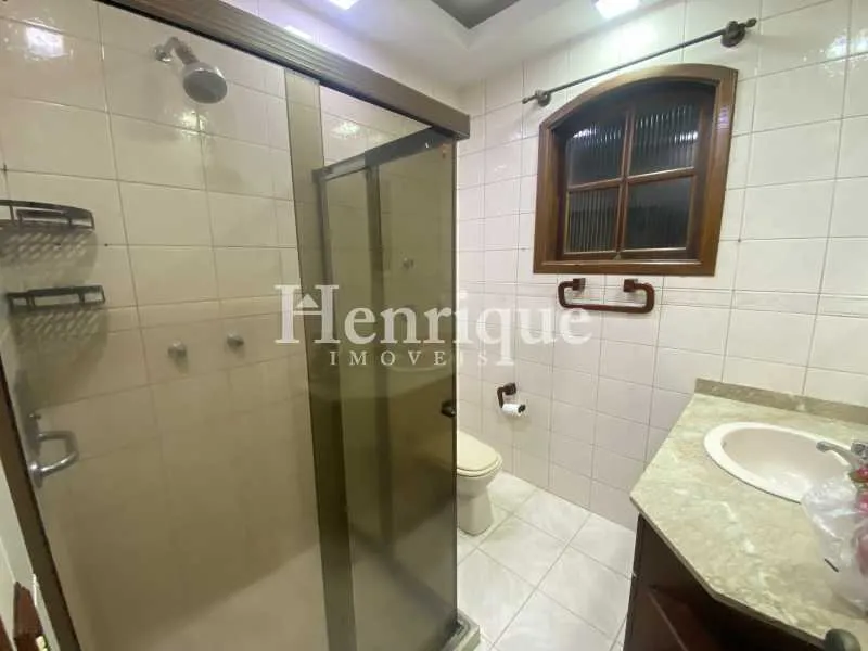 Casa de 4 dormitorios con vestidor — photo 9