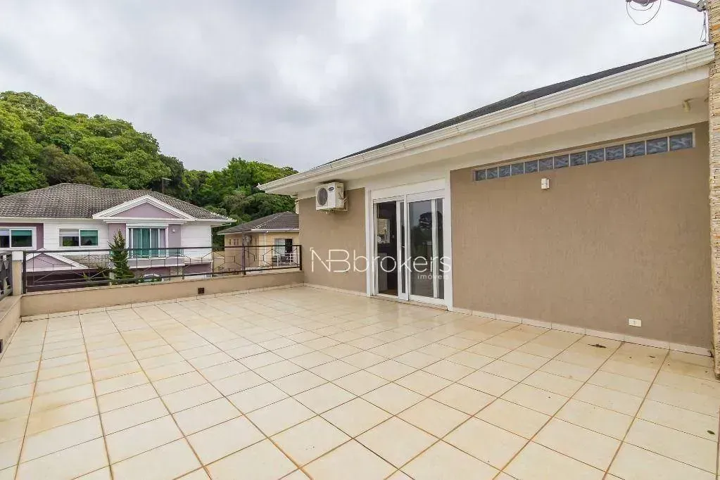 Furnished house with 4 bedrooms and a private garden — photo 31