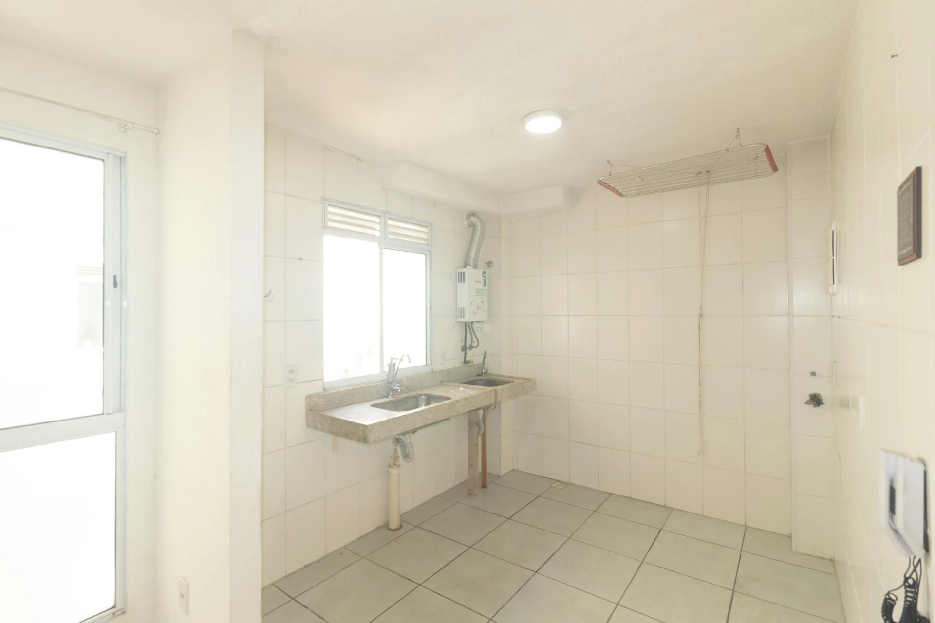 2-bedroom rental apartment with a separate kitchen — photo 10
