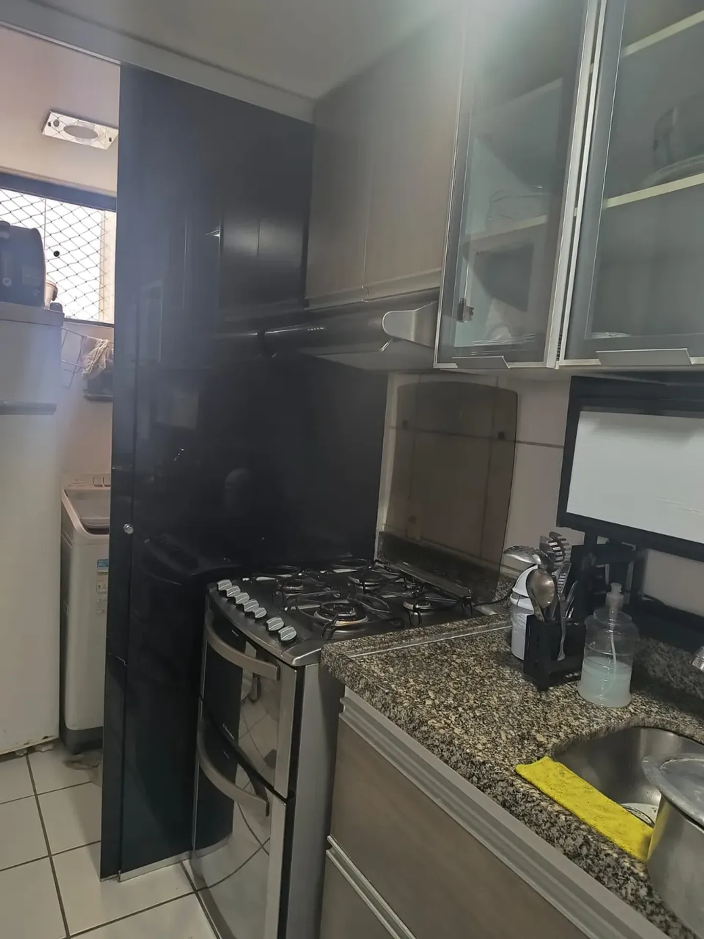 2-bedroom apartment in a building with a coworking space — photo 6